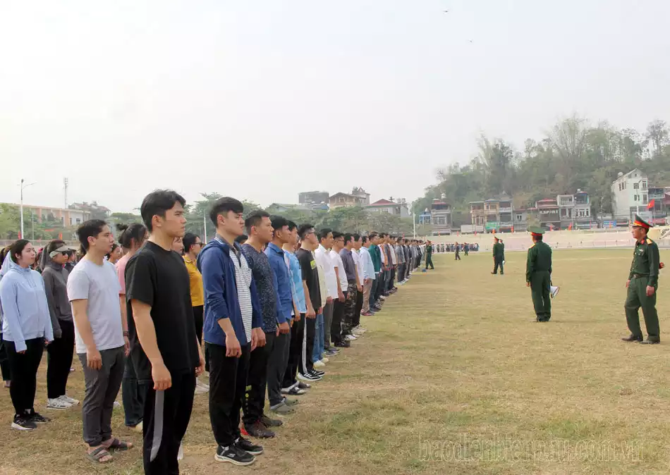 Hăng say luyện tập cho ngày đại lễ